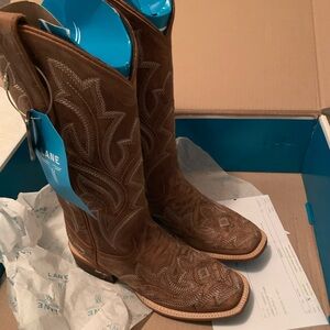 NWT Women’s LANE SARATOGA square toe Western Cowgirl Boots Size 6.5.  BRAND NEW